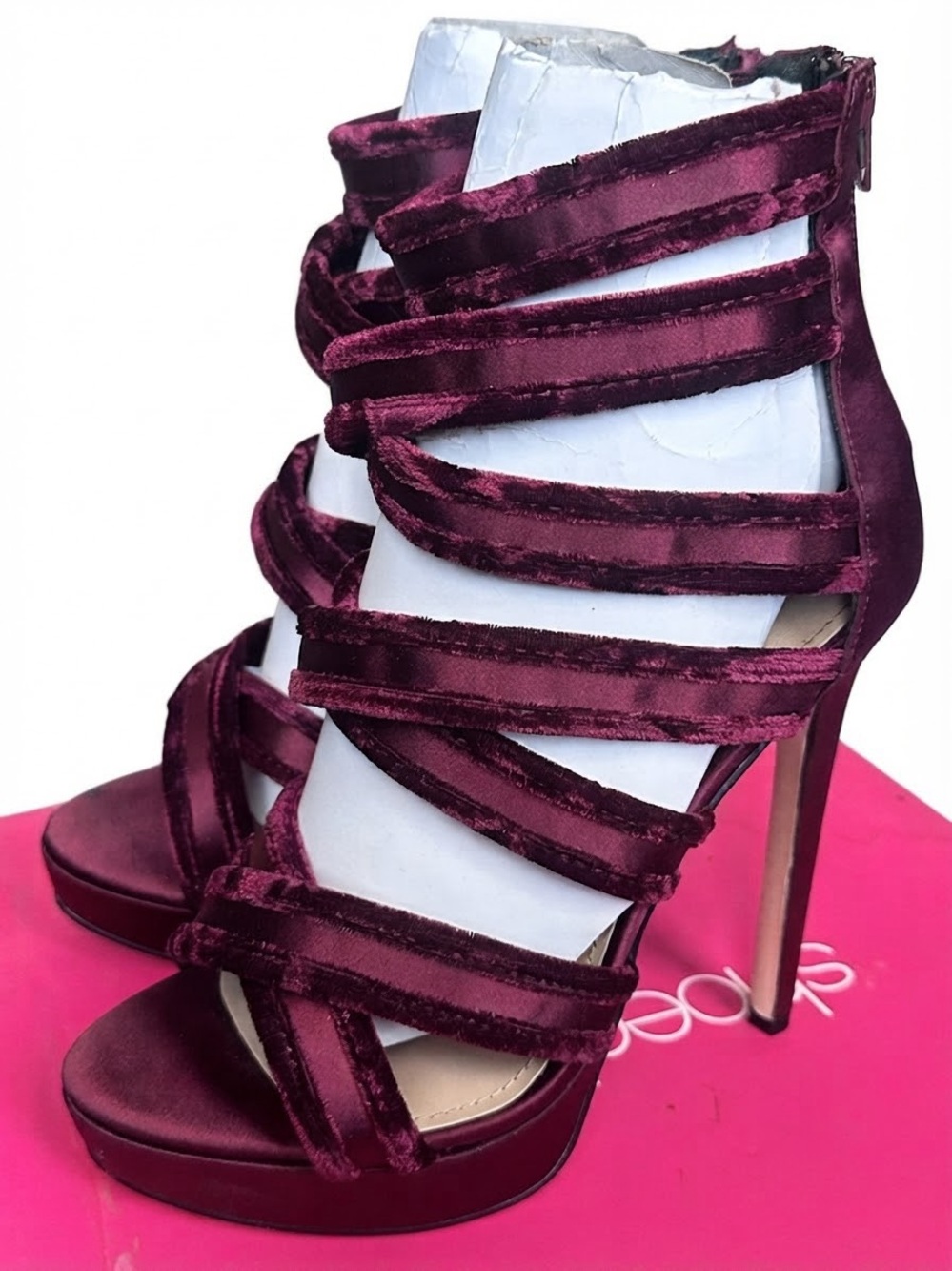 Shoe Dazzle Burgundy Heels in the name “Paislee”